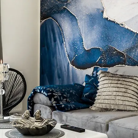 Apartment Blue Ii *